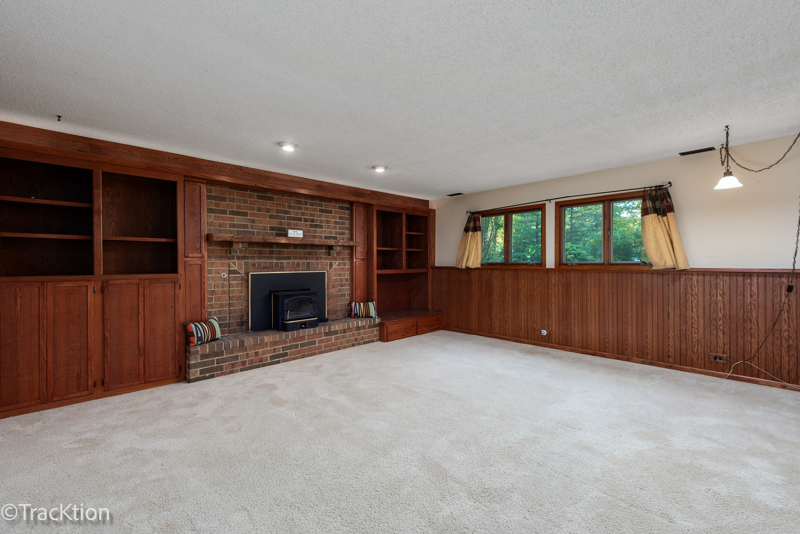 79 TIMBERCREEK Drive E