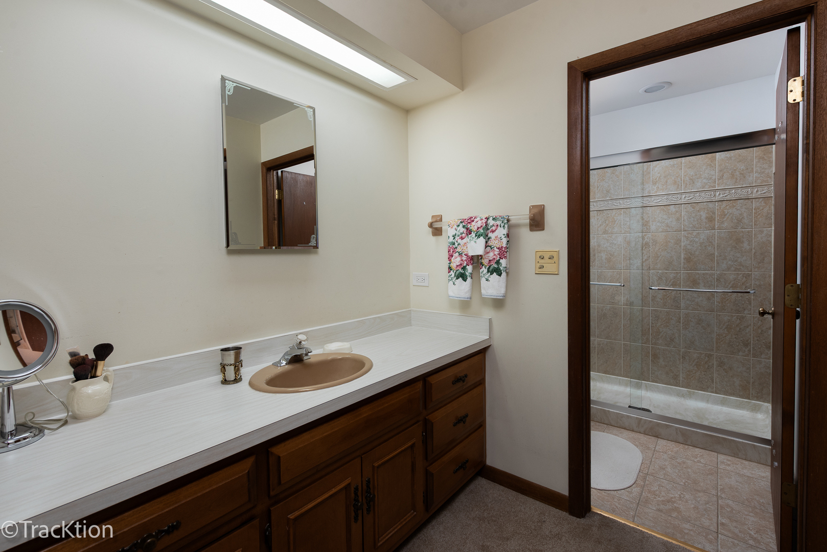 1229 W Bauer Road
