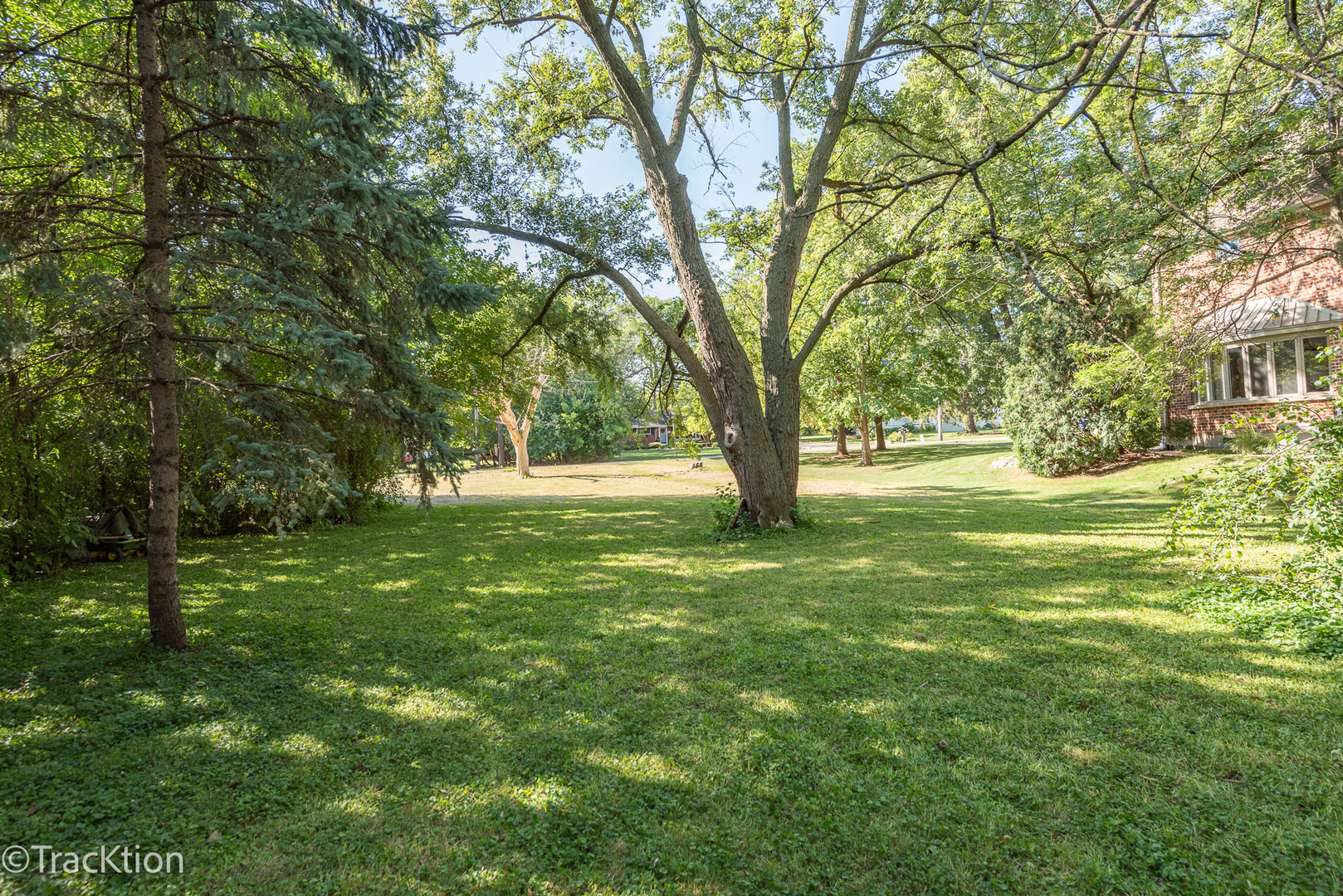 650 E Van Buren Street