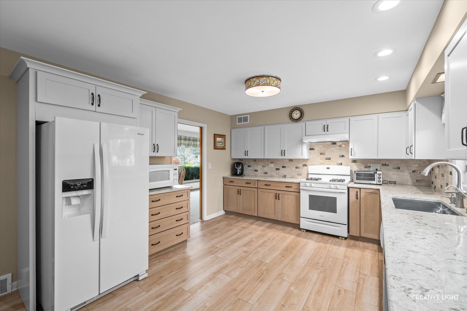 515 Elite Avenue