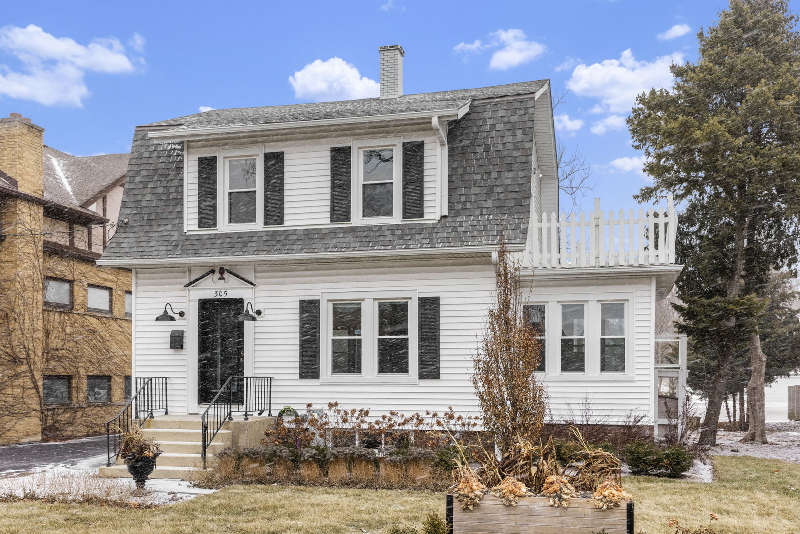 305 S Naperville Road