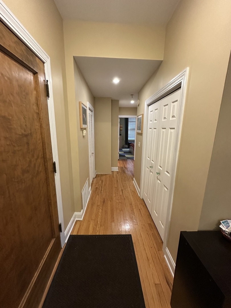 1506 W BIRCHWOOD Avenue Unit: 2