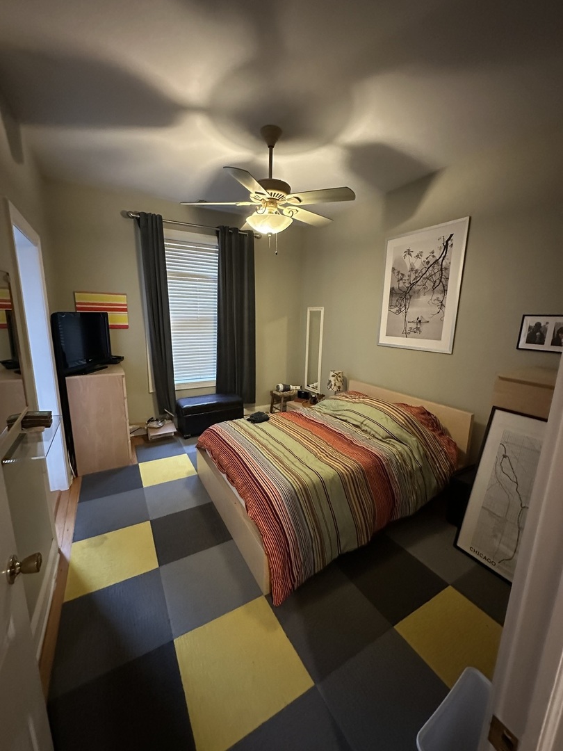 1506 W BIRCHWOOD Avenue Unit: 2
