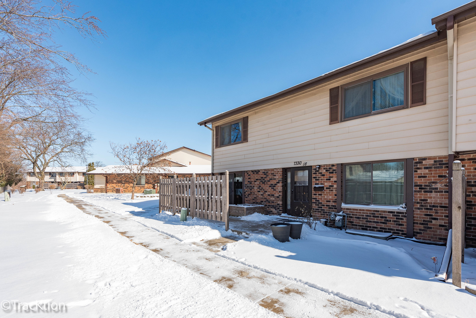7330 Winthrop Way Unit: 18-1