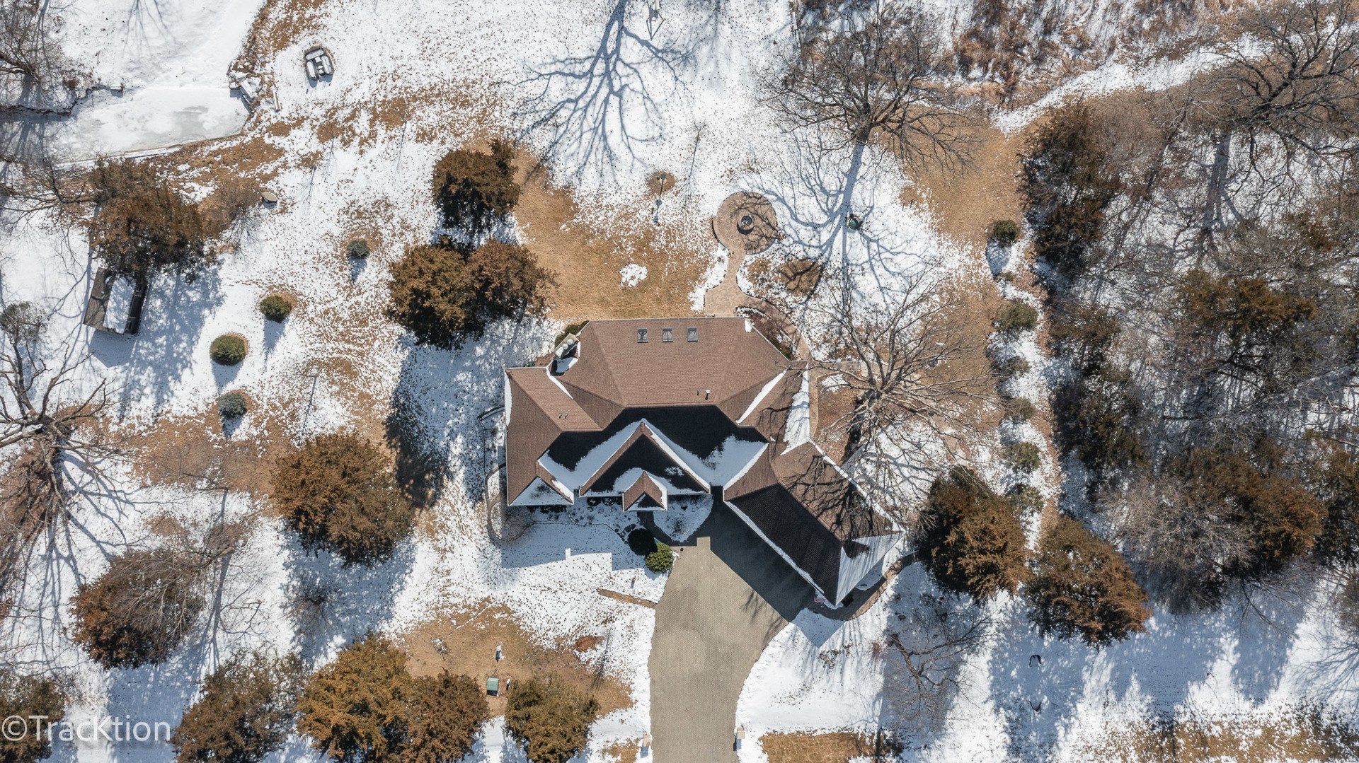 2596 N 3689th Road