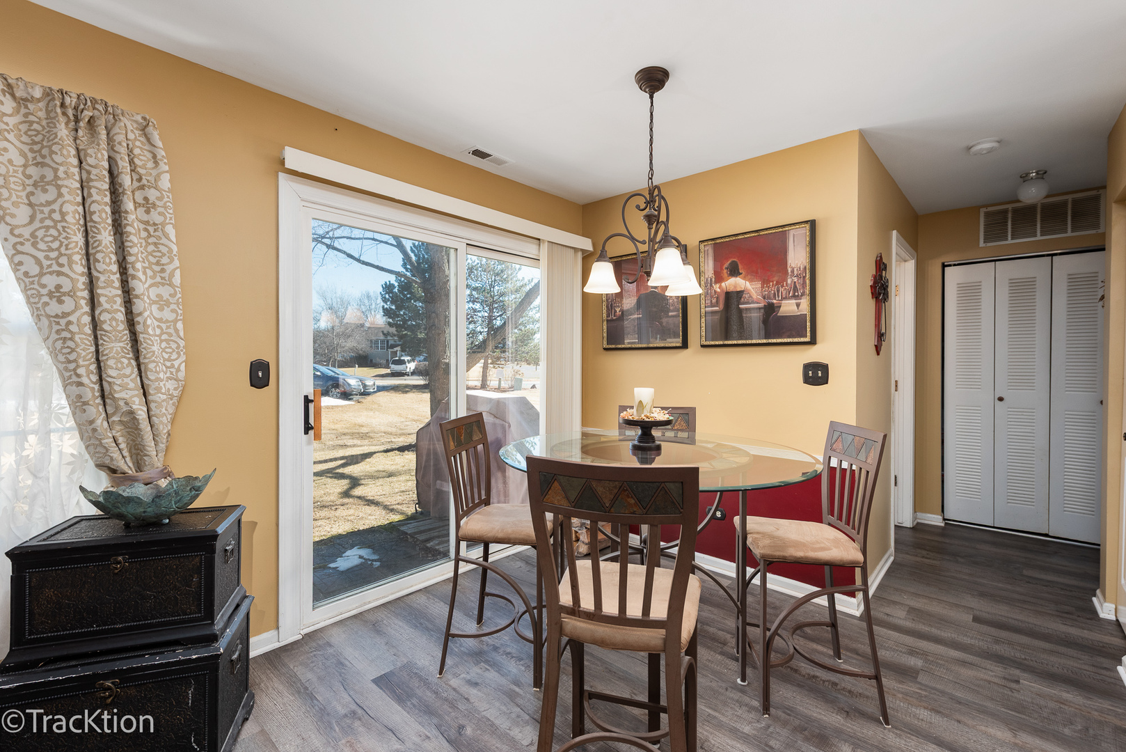 3306 GREENWICH Lane Unit: 3306