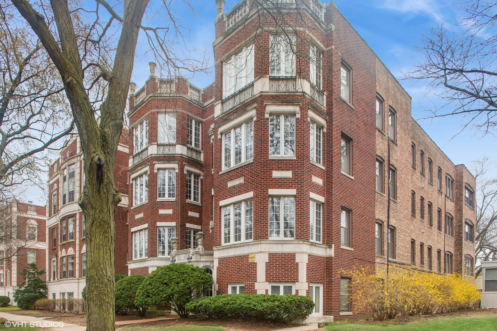 502 Sheridan Road Unit: 1W