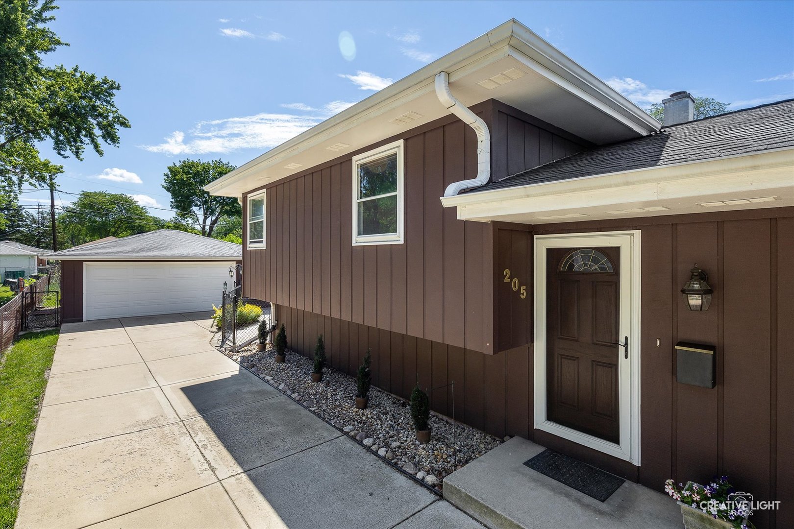 205 S Lodge Lane