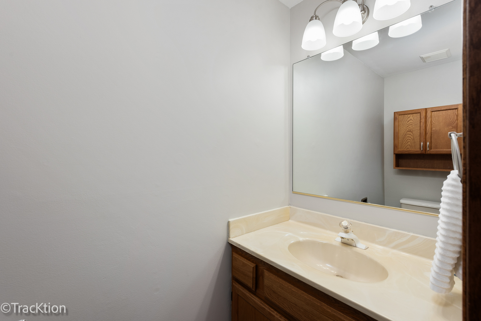 27W220 Chelsea Circle