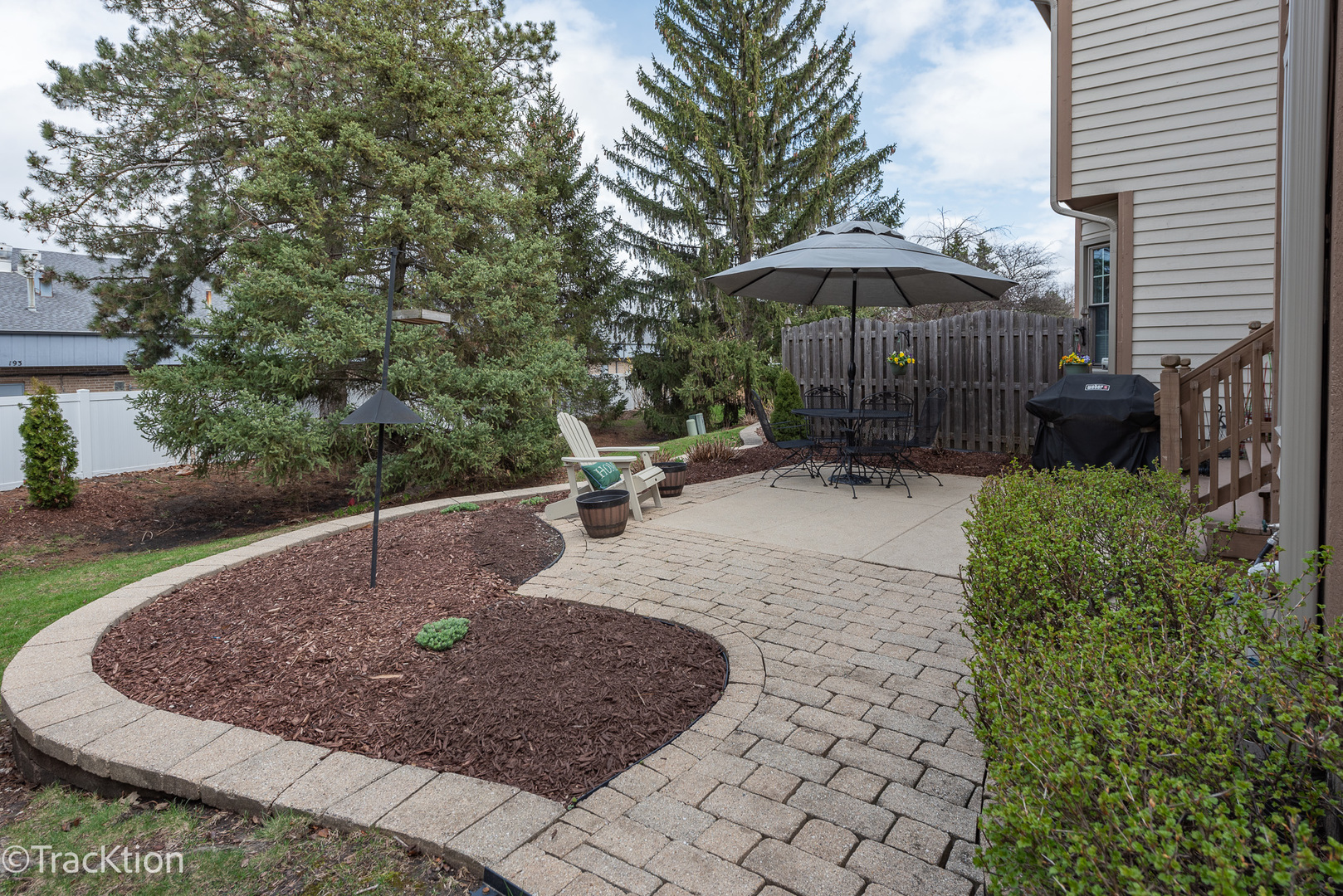27W220 Chelsea Circle