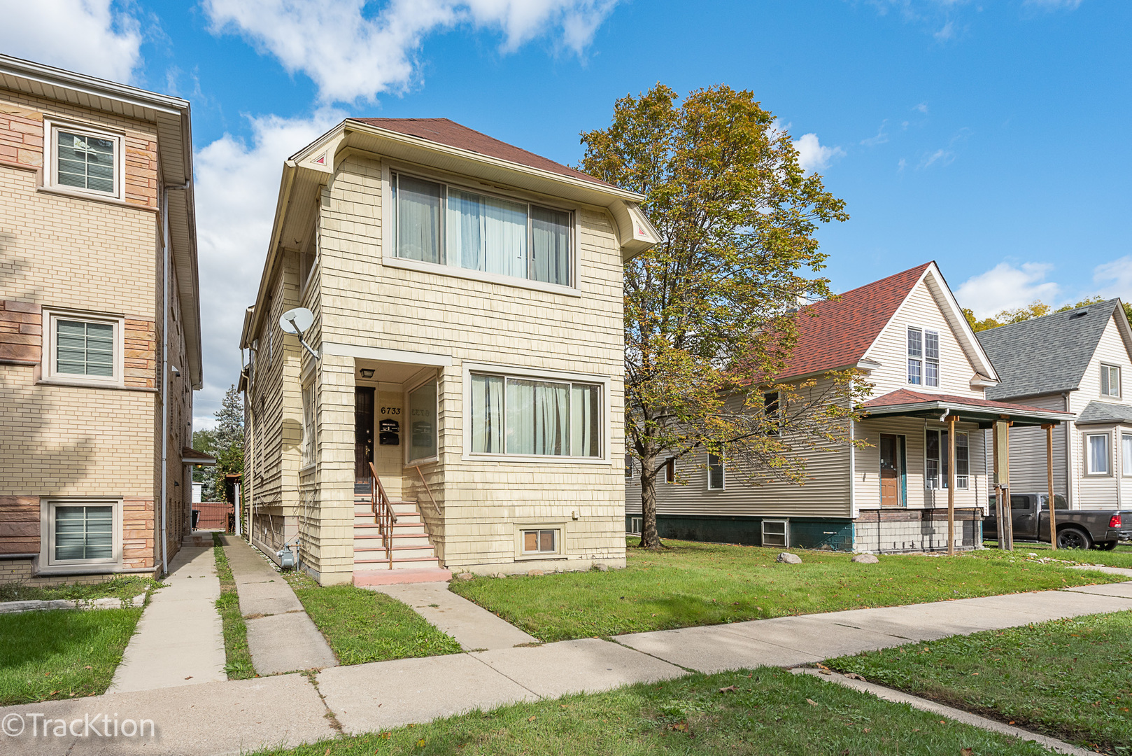 6733 31st Street Unit: 2