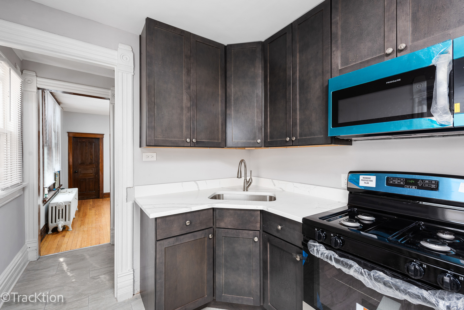 6733 31st Street Unit: 2