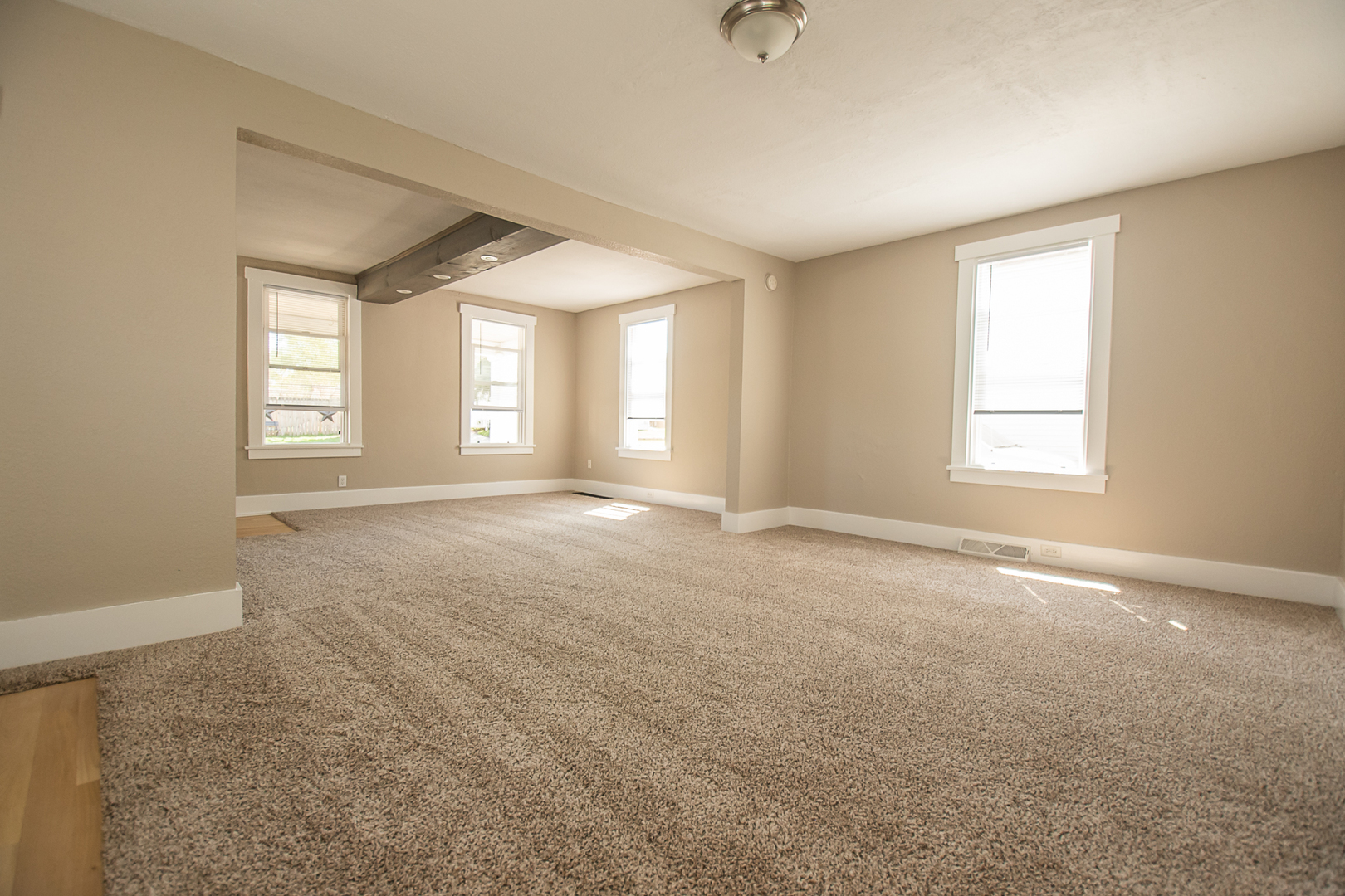 813 W 5th Street