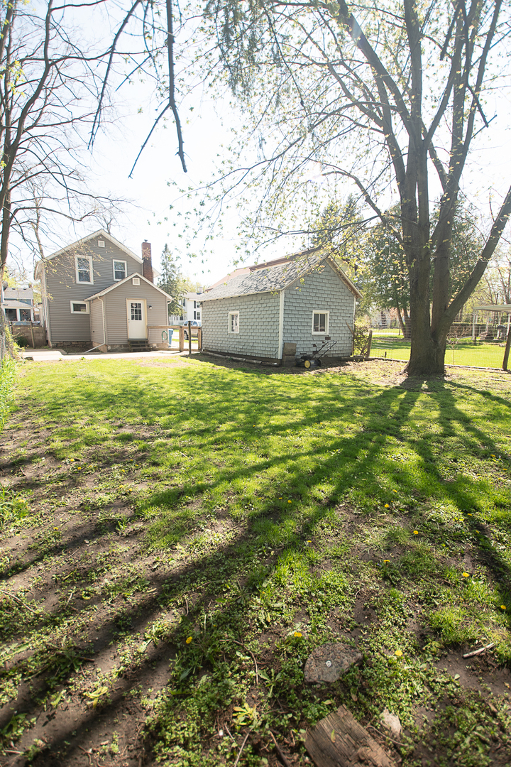 813 W 5th Street