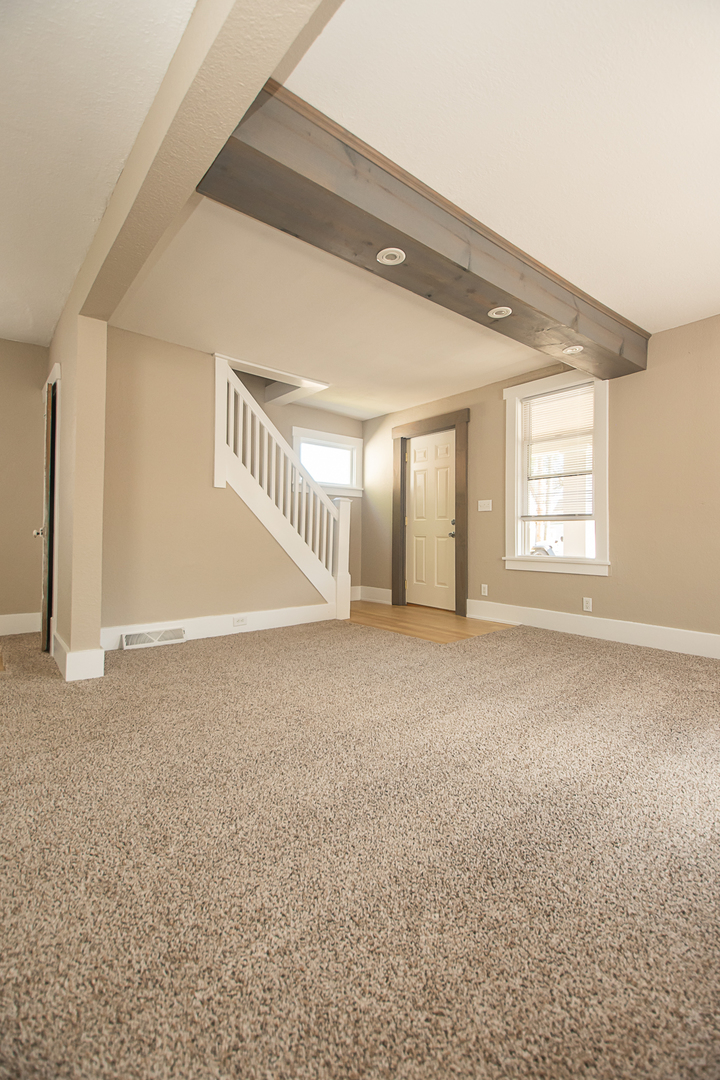813 W 5th Street