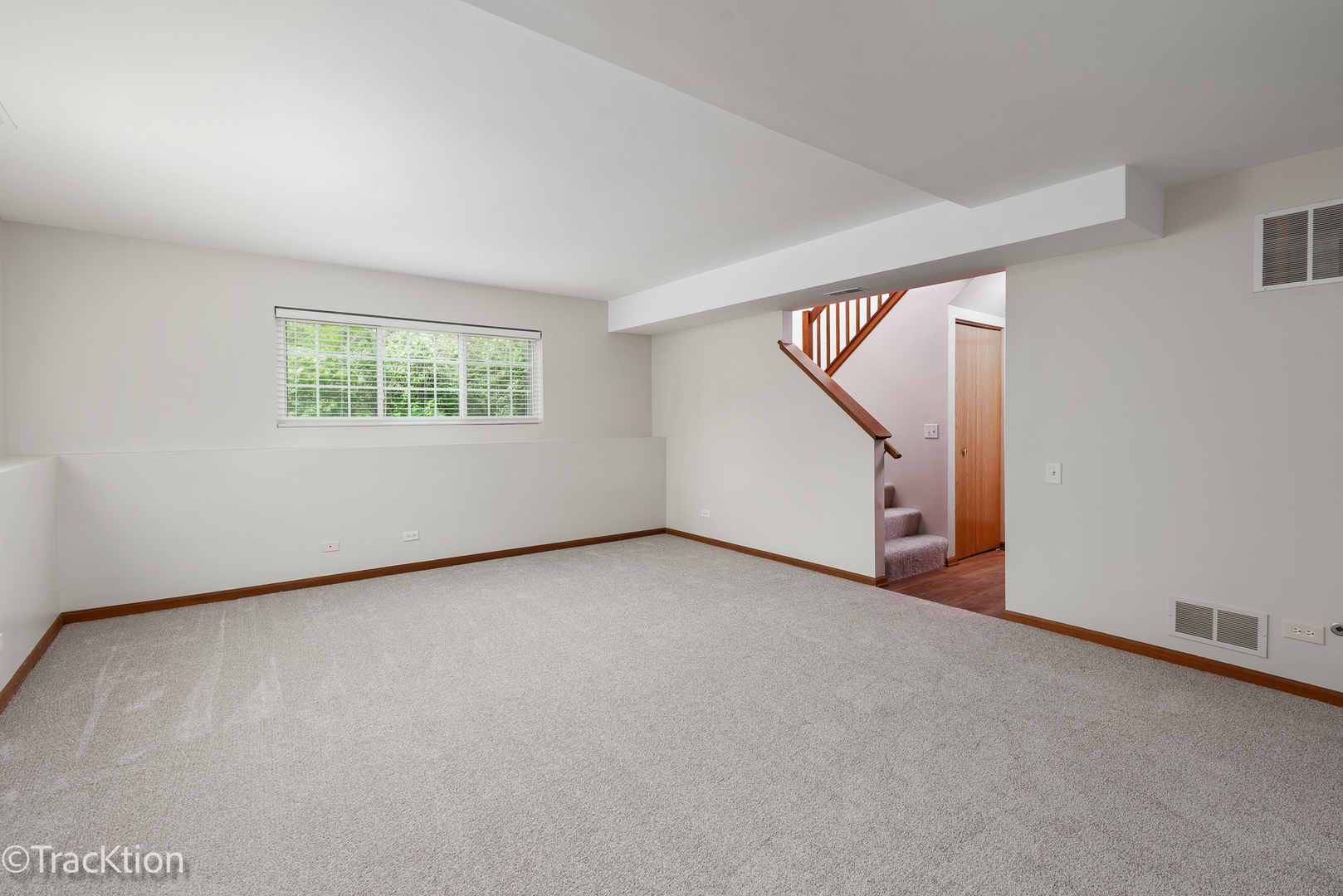 2424 Dawson Lane