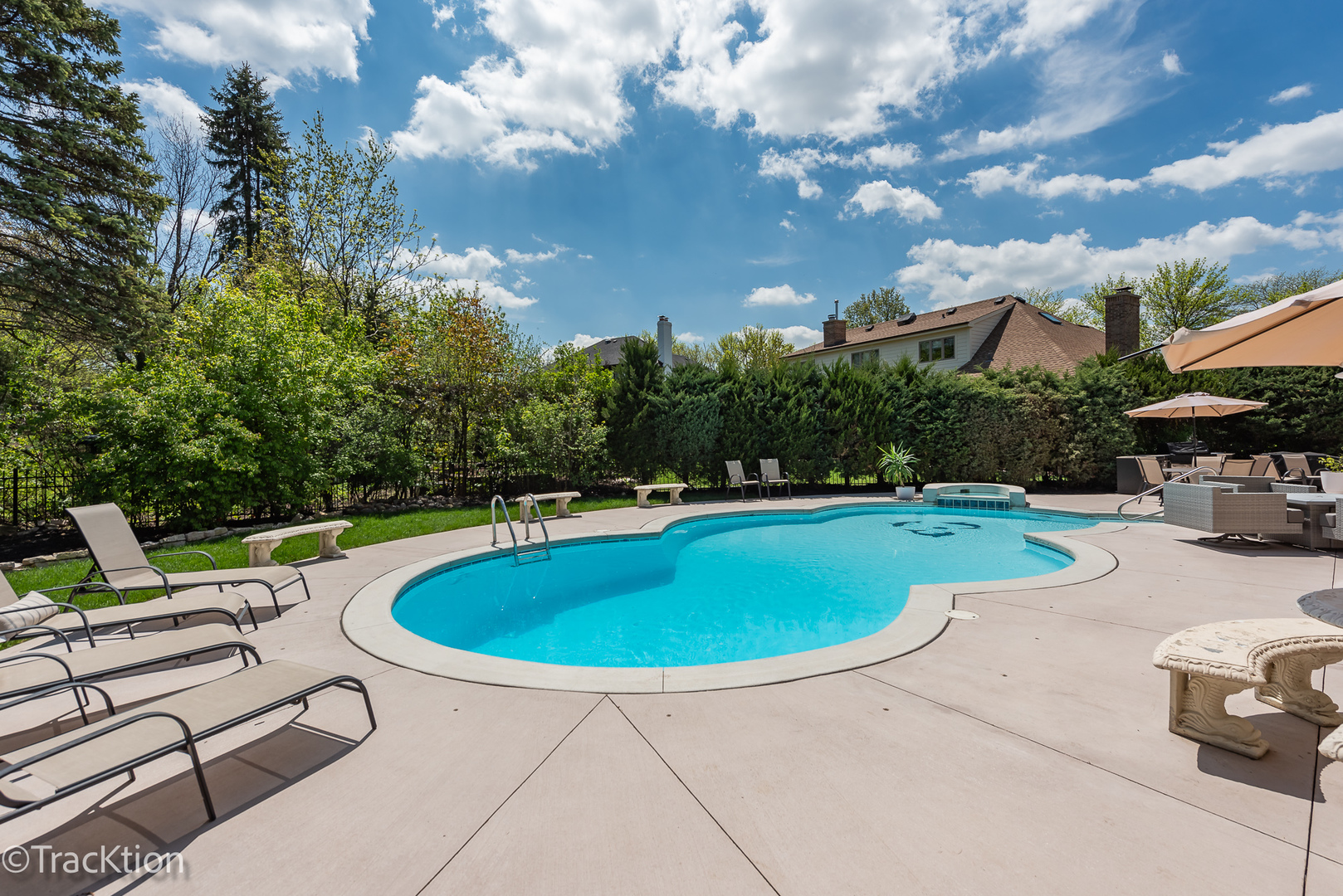 609 Ridgewood Court