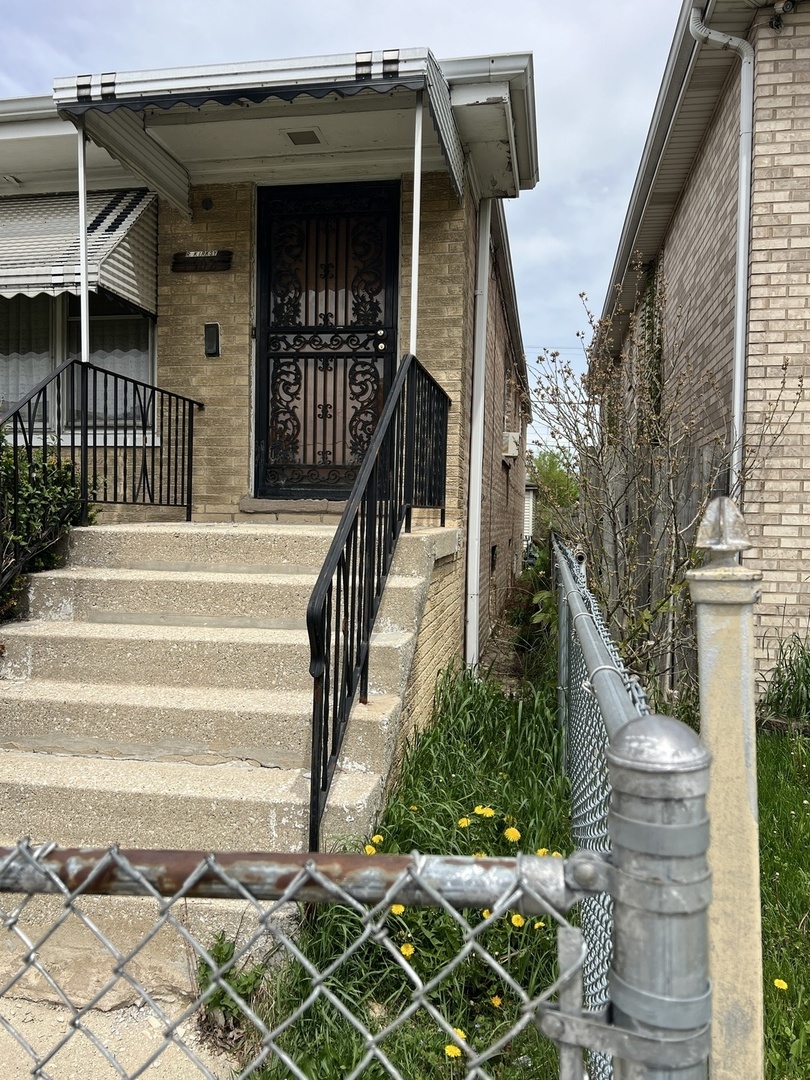 7502 W 64th Street