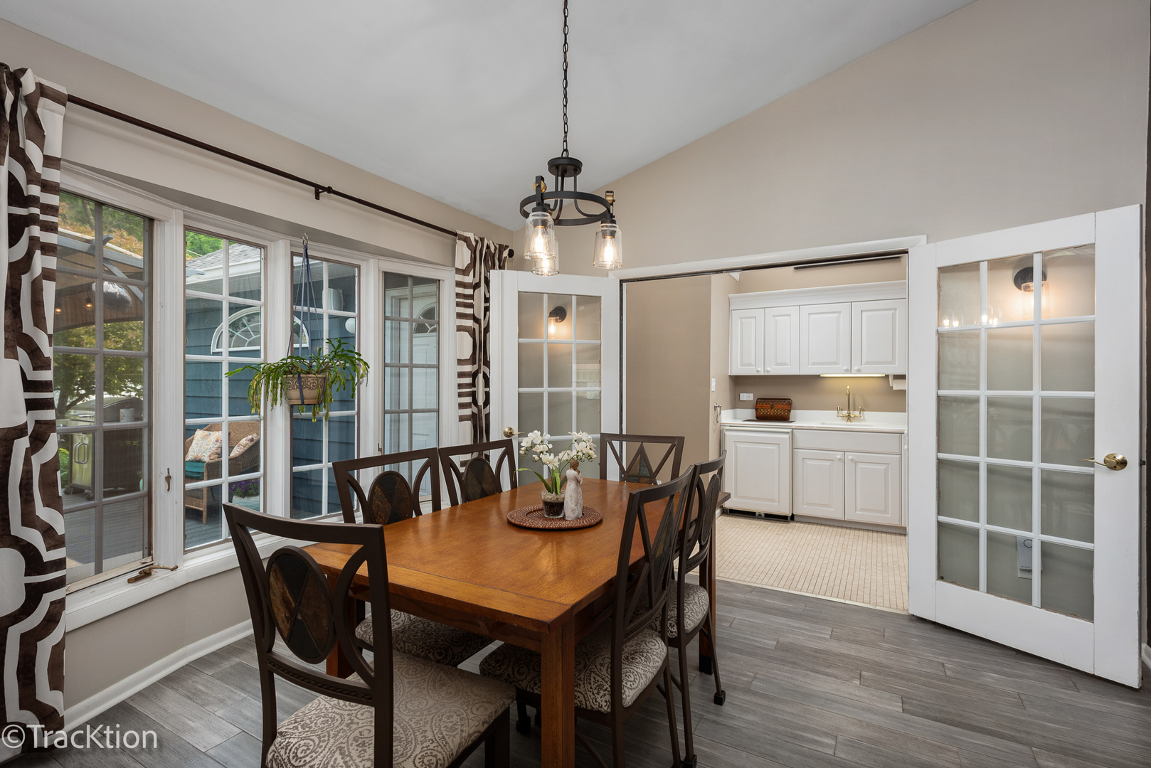 2609 Dougall Road