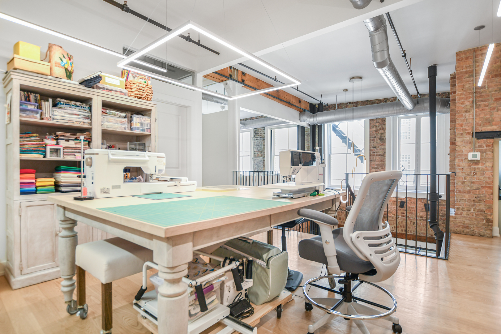 711 S Dearborn Street Unit: 201-303