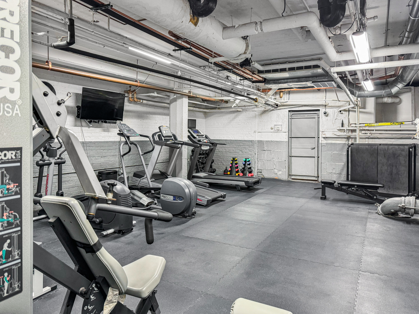 711 S Dearborn Street Unit: 201-303
