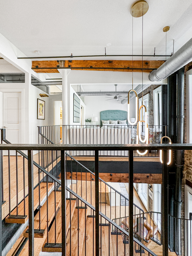 711 S Dearborn Street Unit: 201-303