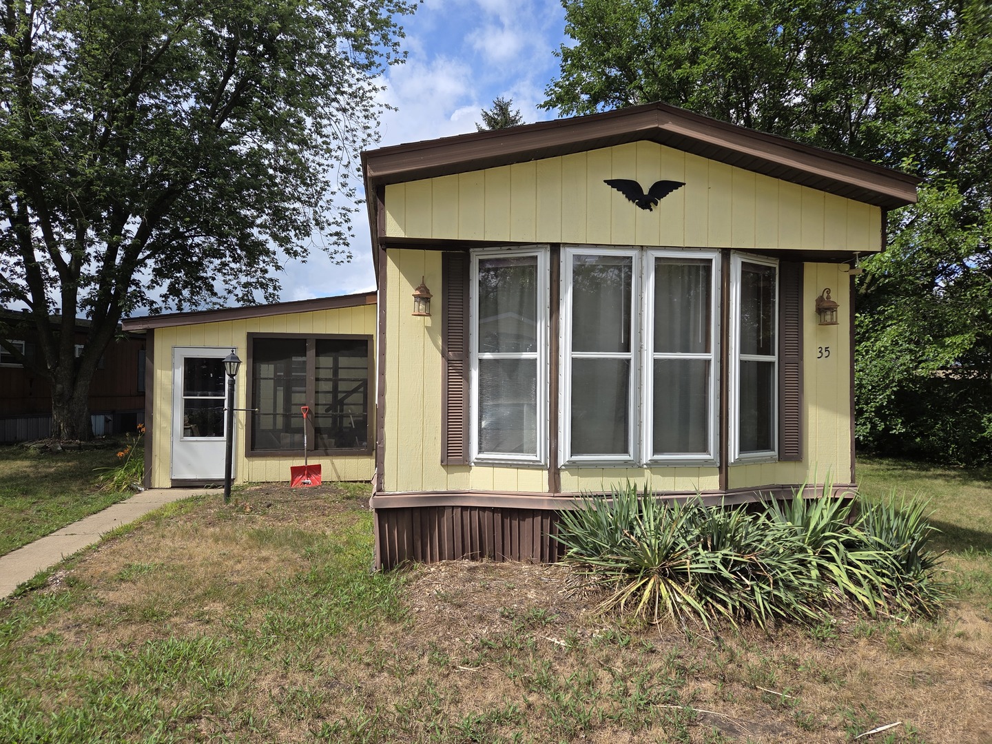 35 Arlington Drive