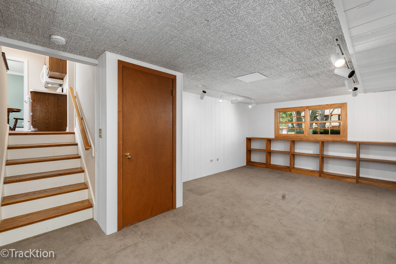 6937 Parkview Drive