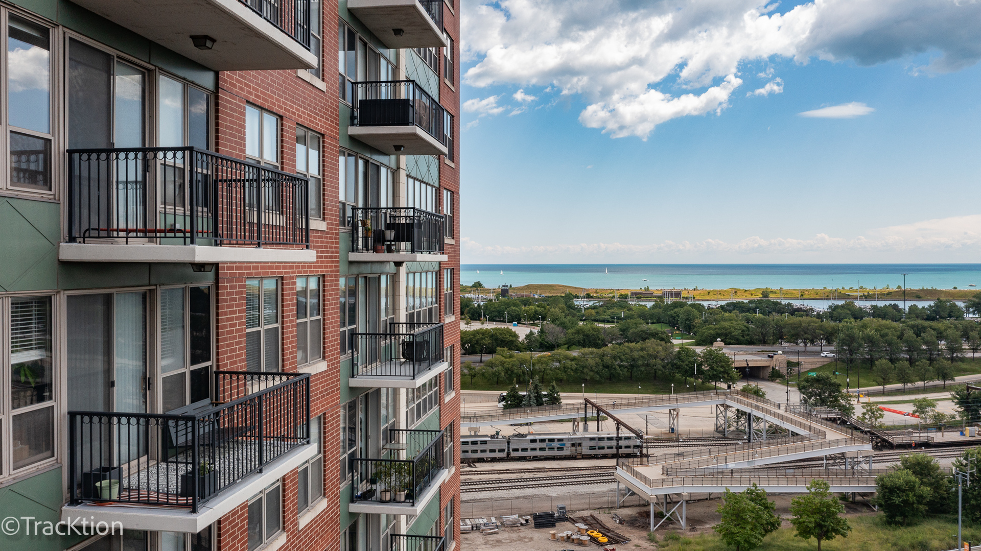 1717 S PRAIRIE Avenue Unit: 1209