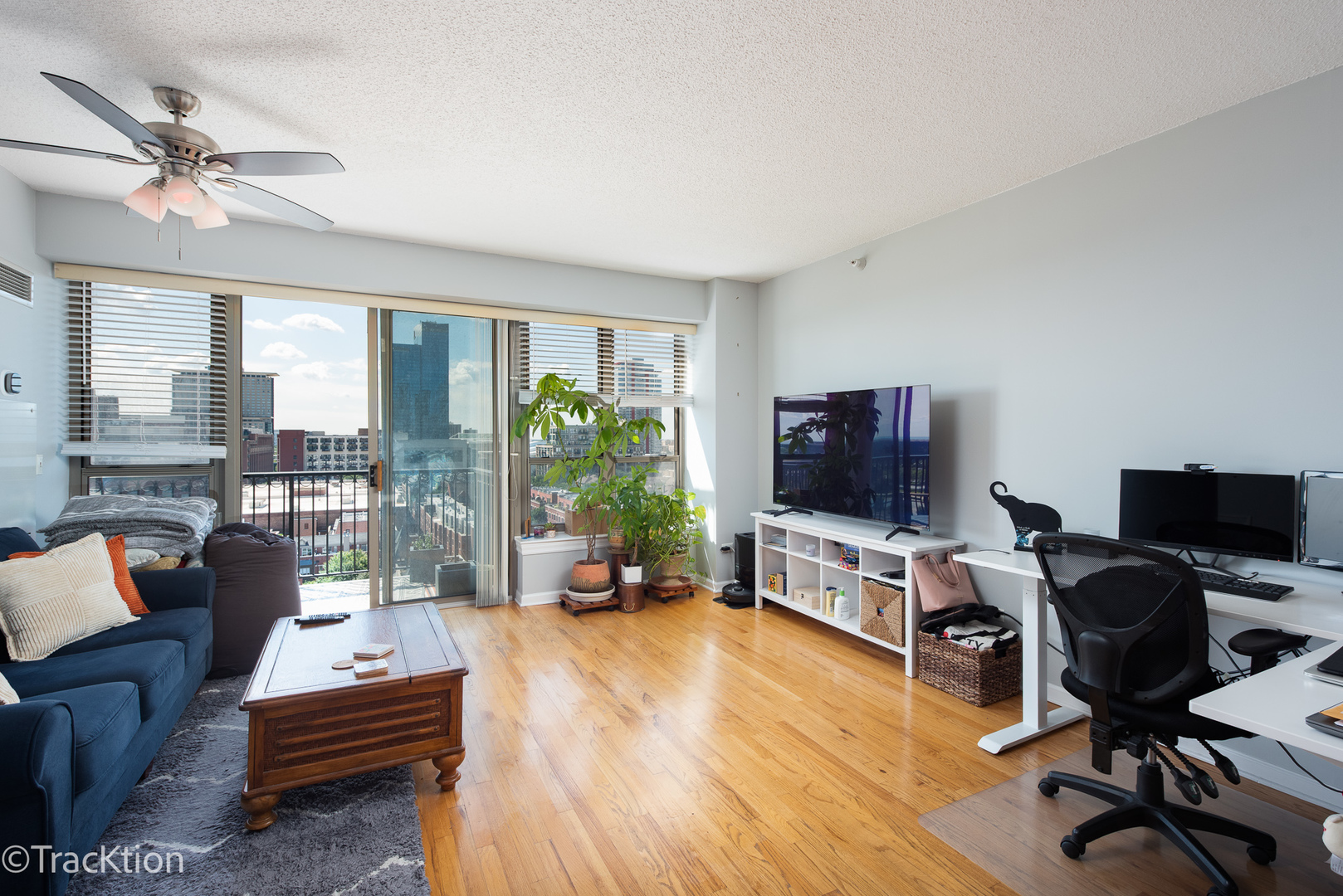 1717 S PRAIRIE Avenue Unit: 1209