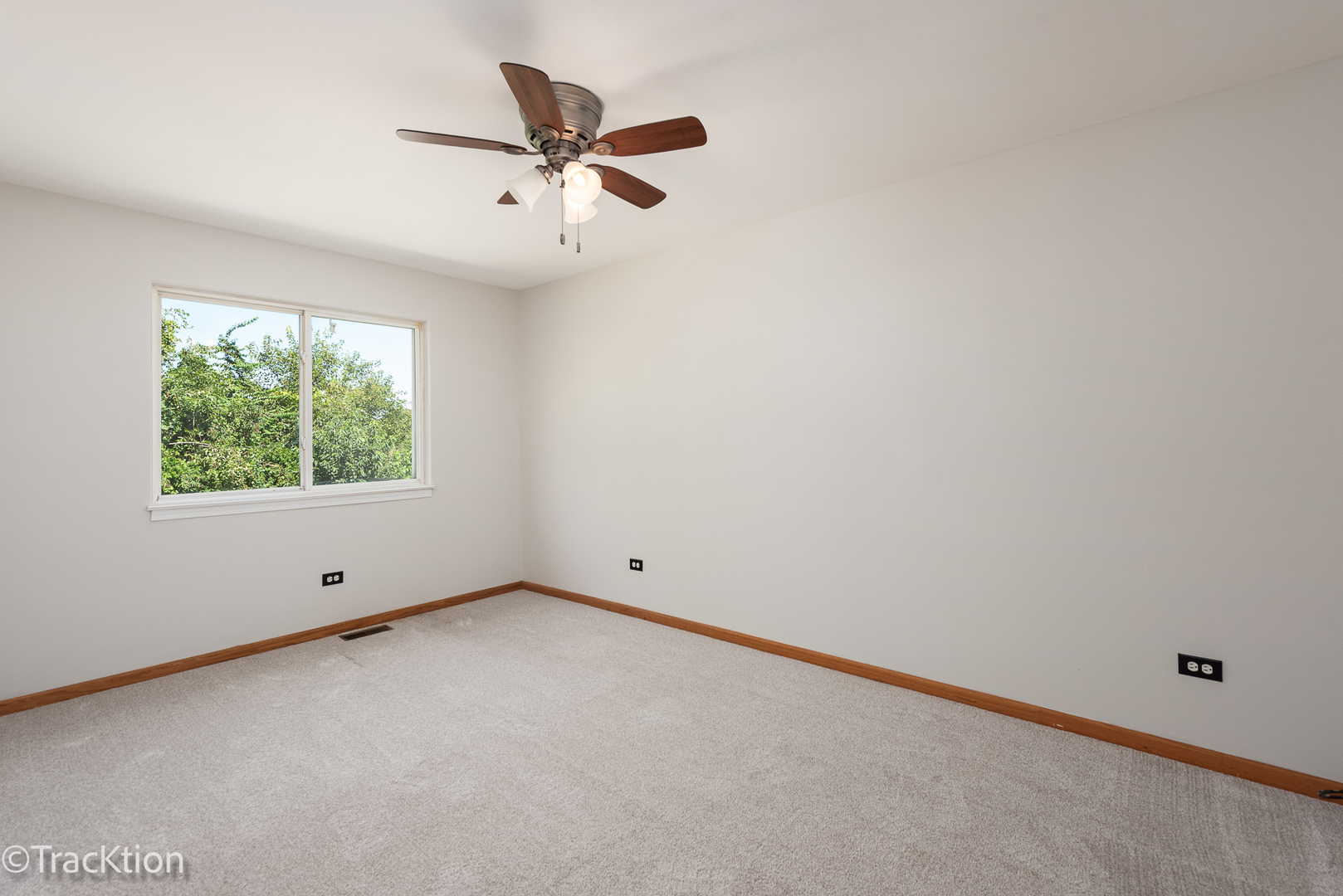 2703 Oak Ridge Lane