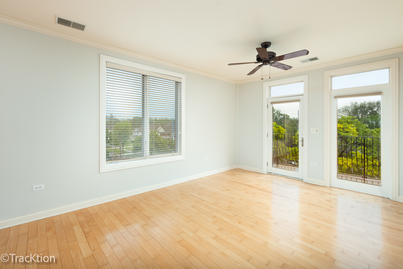 229 S MAIN Street Unit: 2D