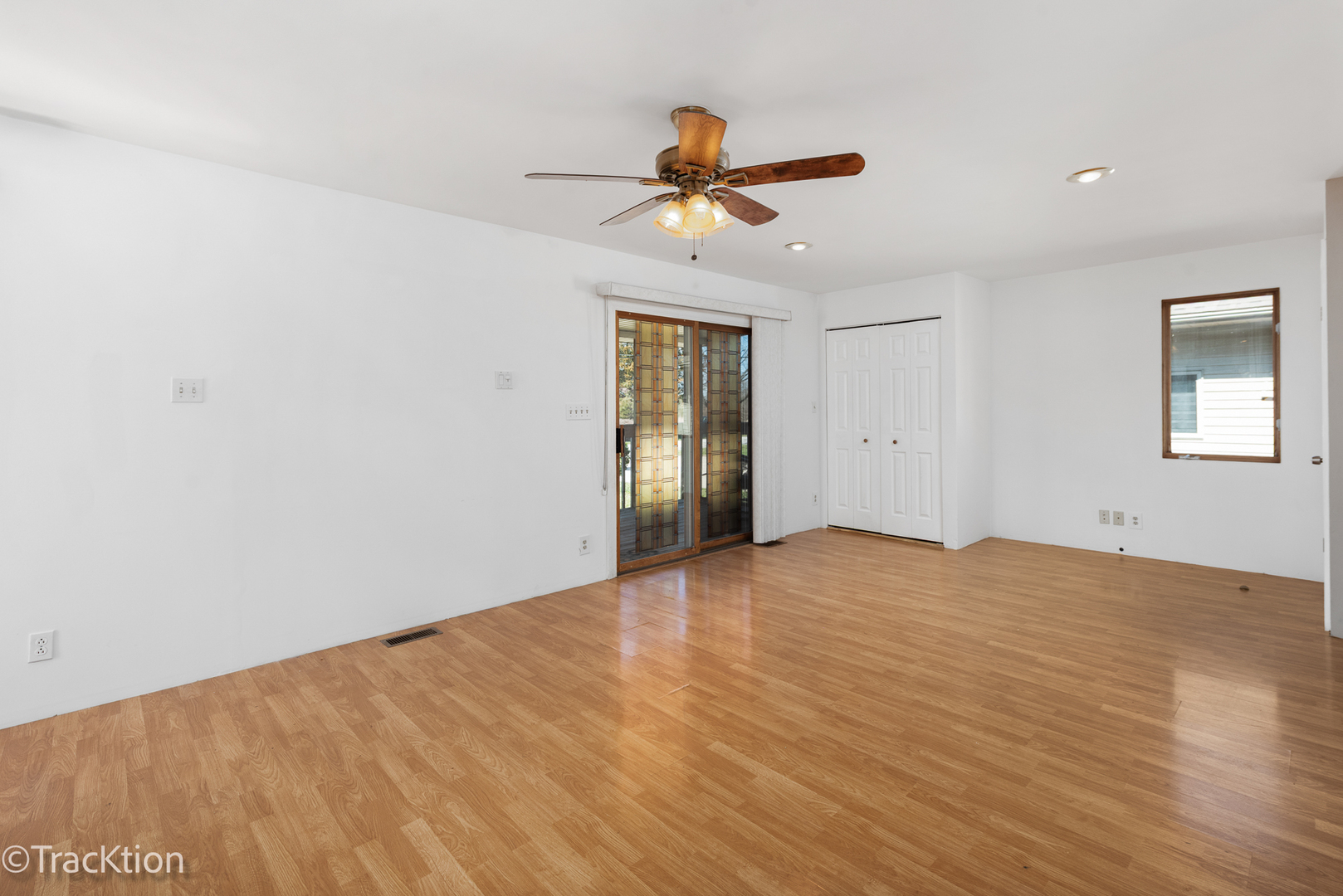 8829 Skyline Drive