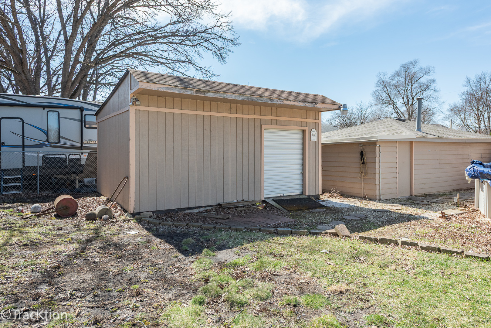 8829 Skyline Drive