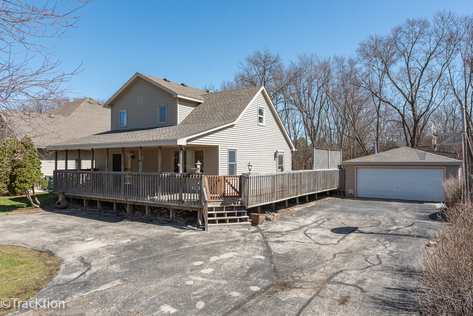 8829 Skyline Drive