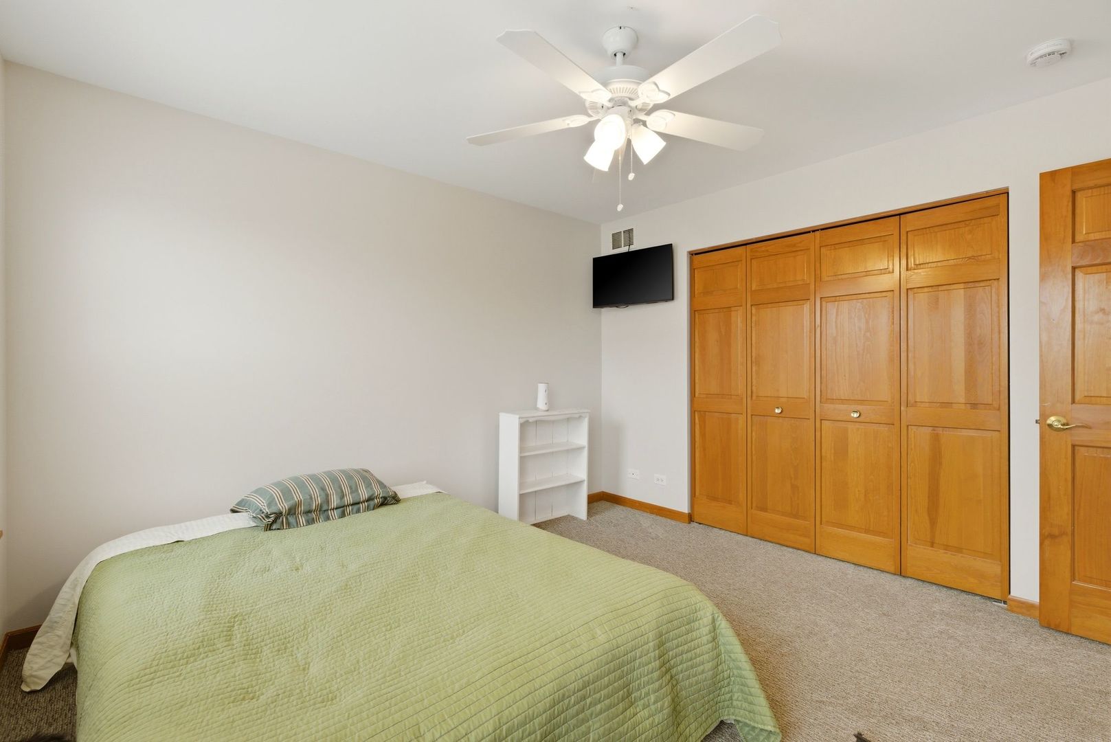 2932 Shetland Lane