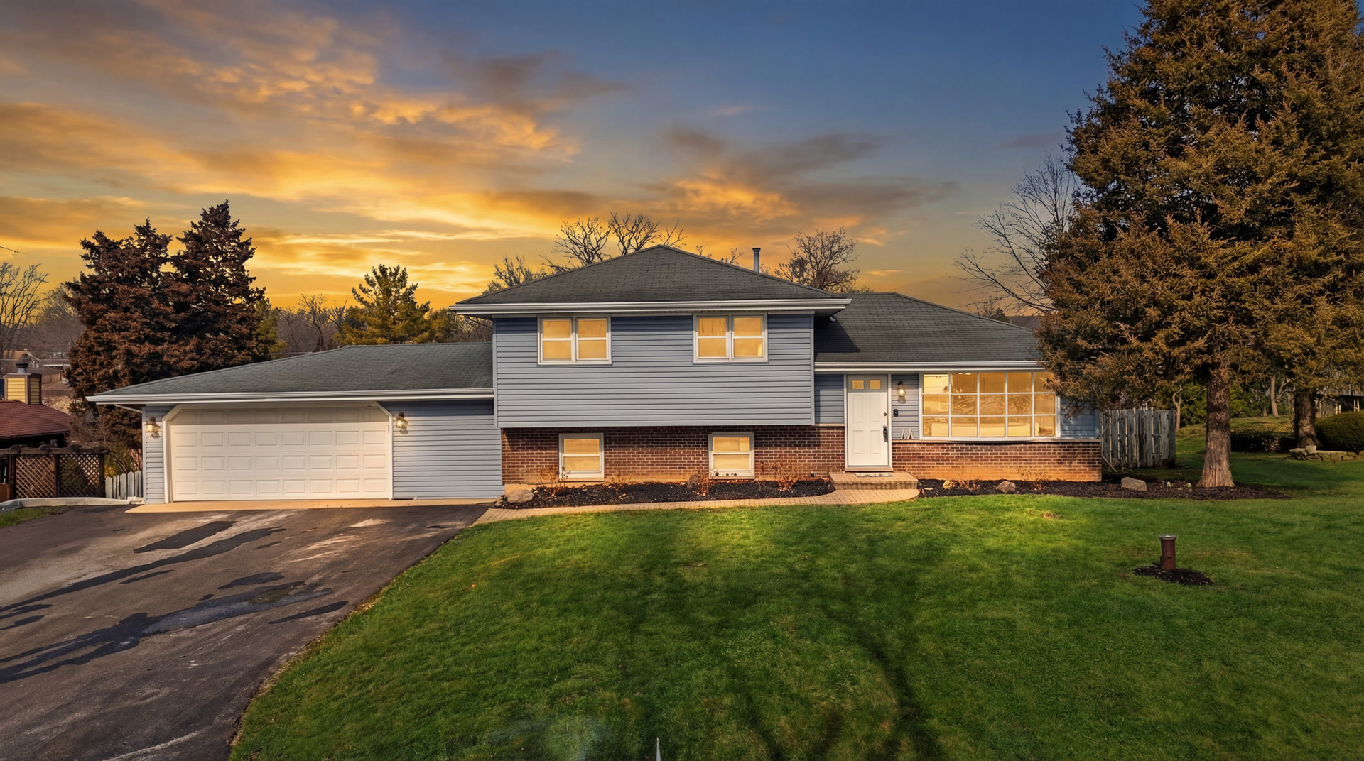29W200 Forest Avenue