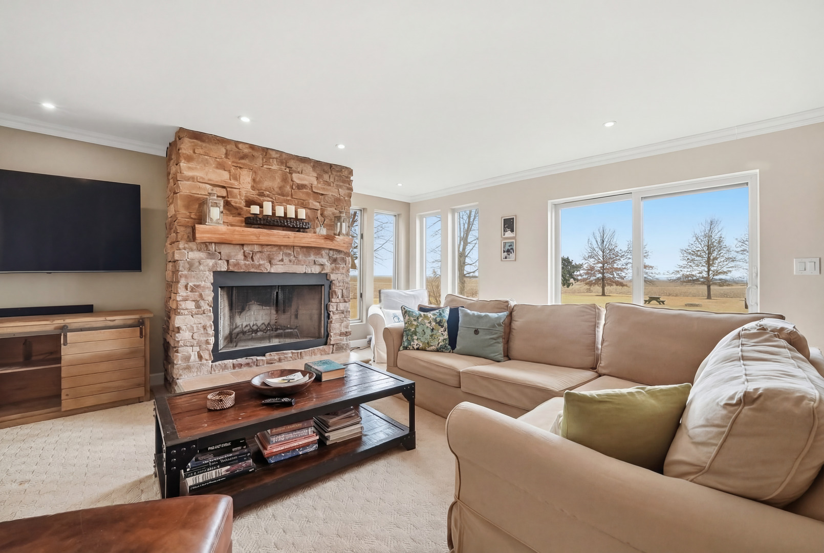 2547 Reynolds Road