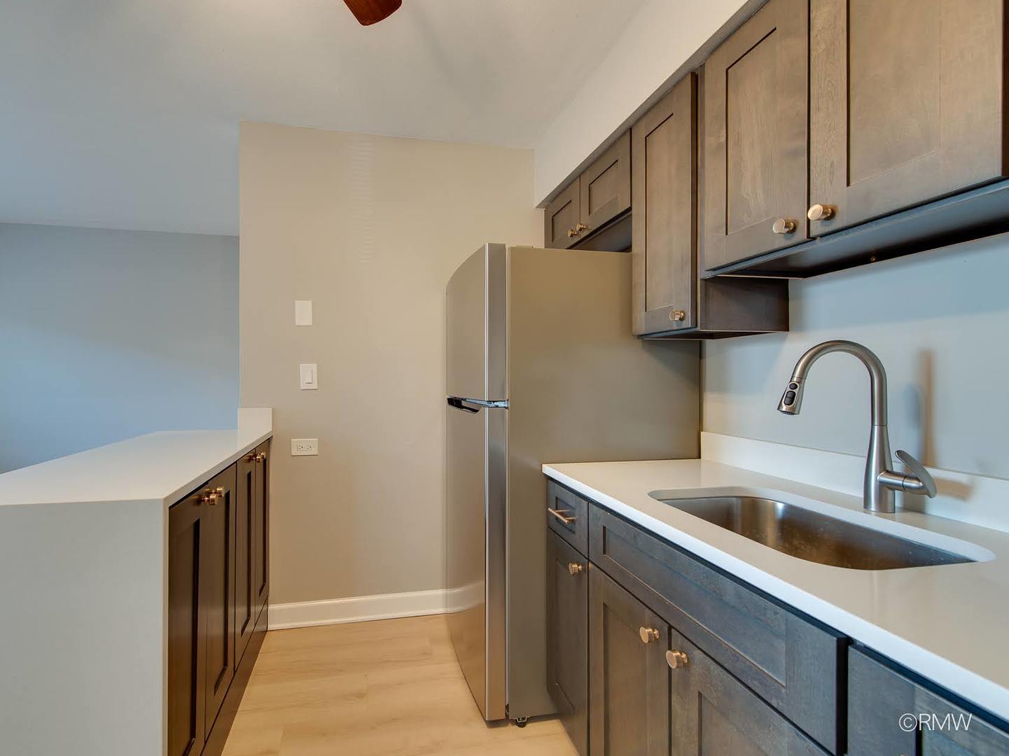 17 N Charlotte Street Unit: L