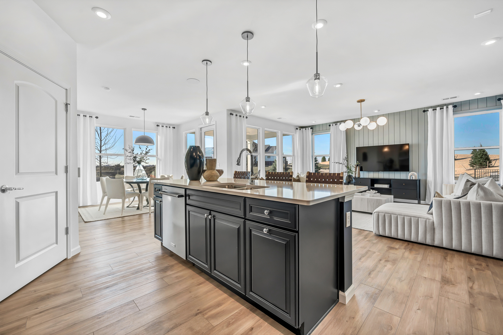 3264 Oak Creek Lane