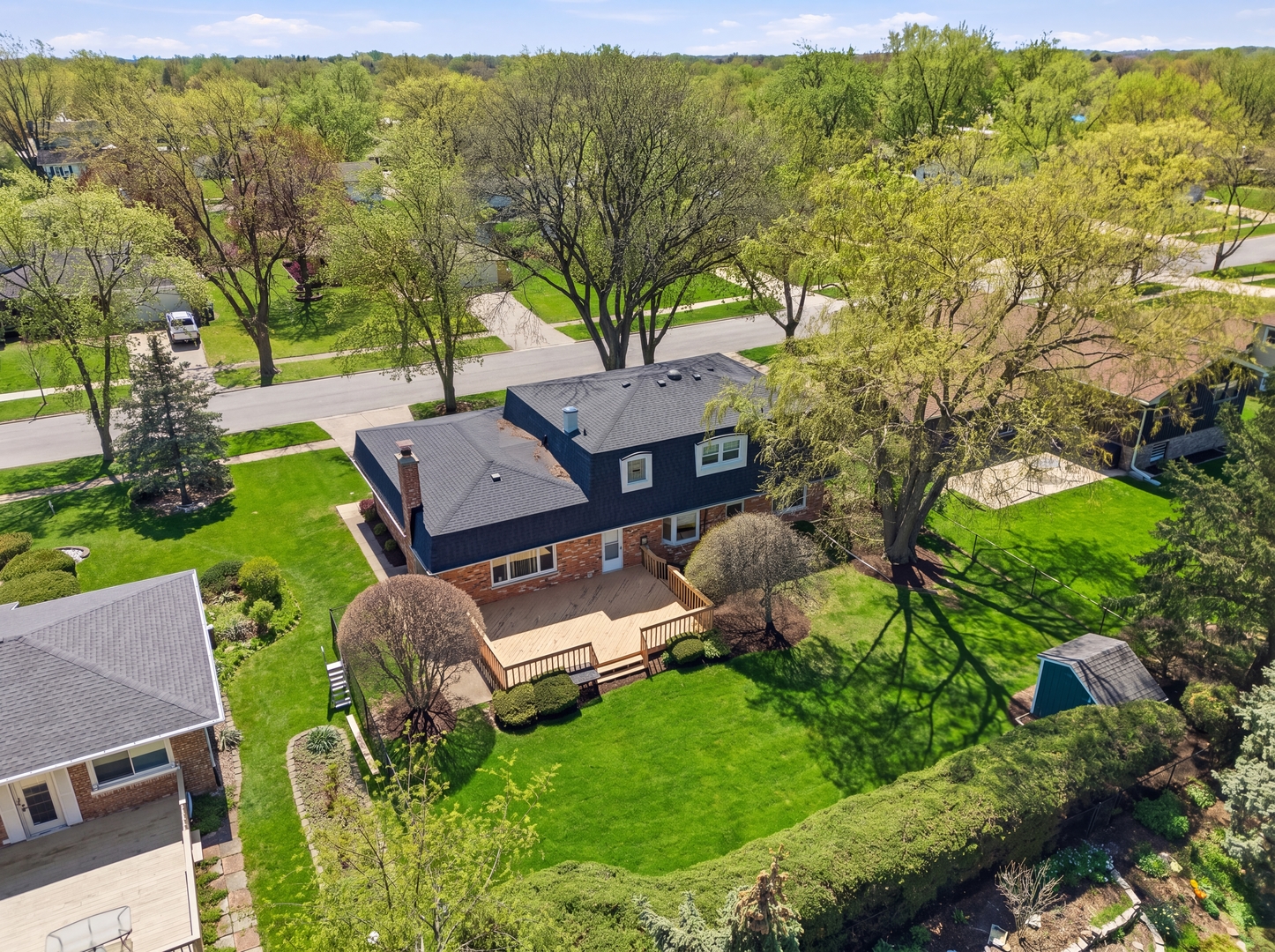 18W276 Holly Avenue