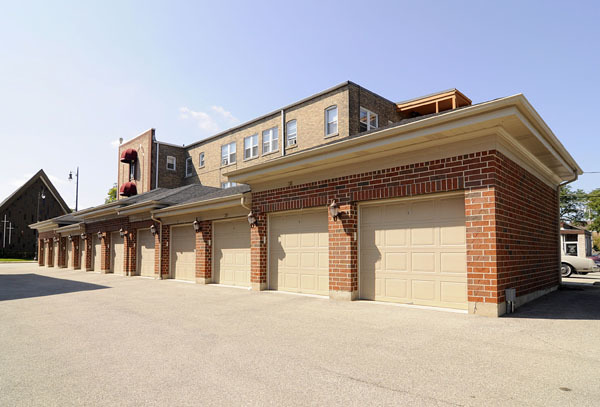 229 S Main Street Unit: 2E