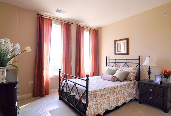 229 S Main Street Unit: 2E