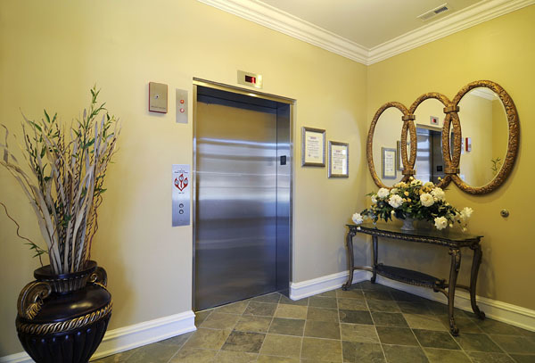 229 S Main Street Unit: 2E