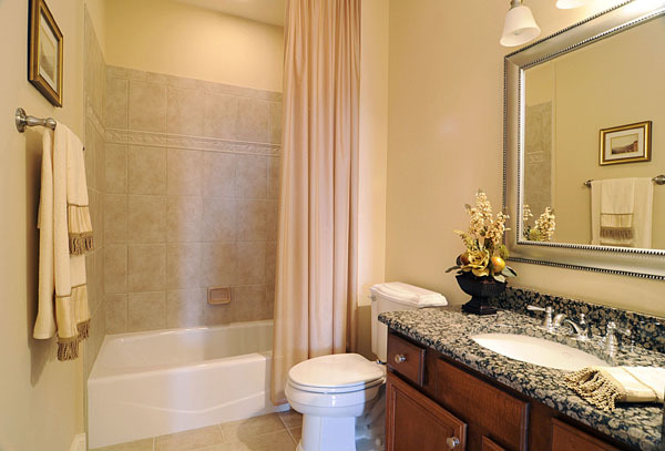 229 S Main Street Unit: 2E