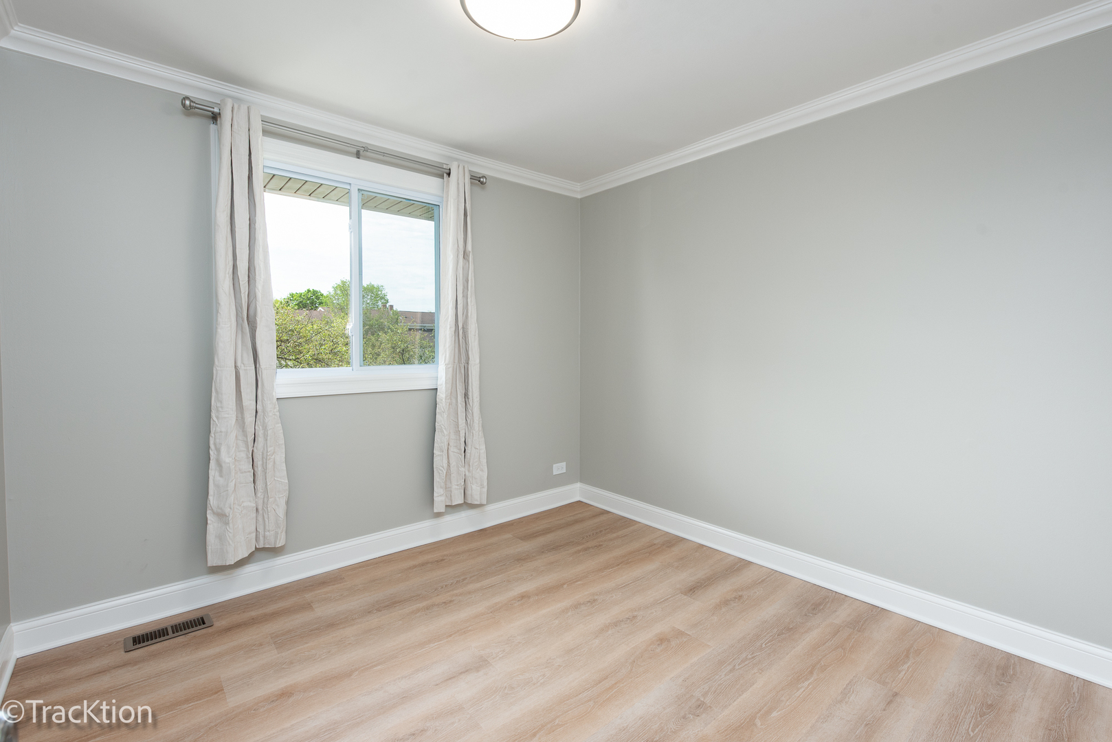 1185 Leicester Court