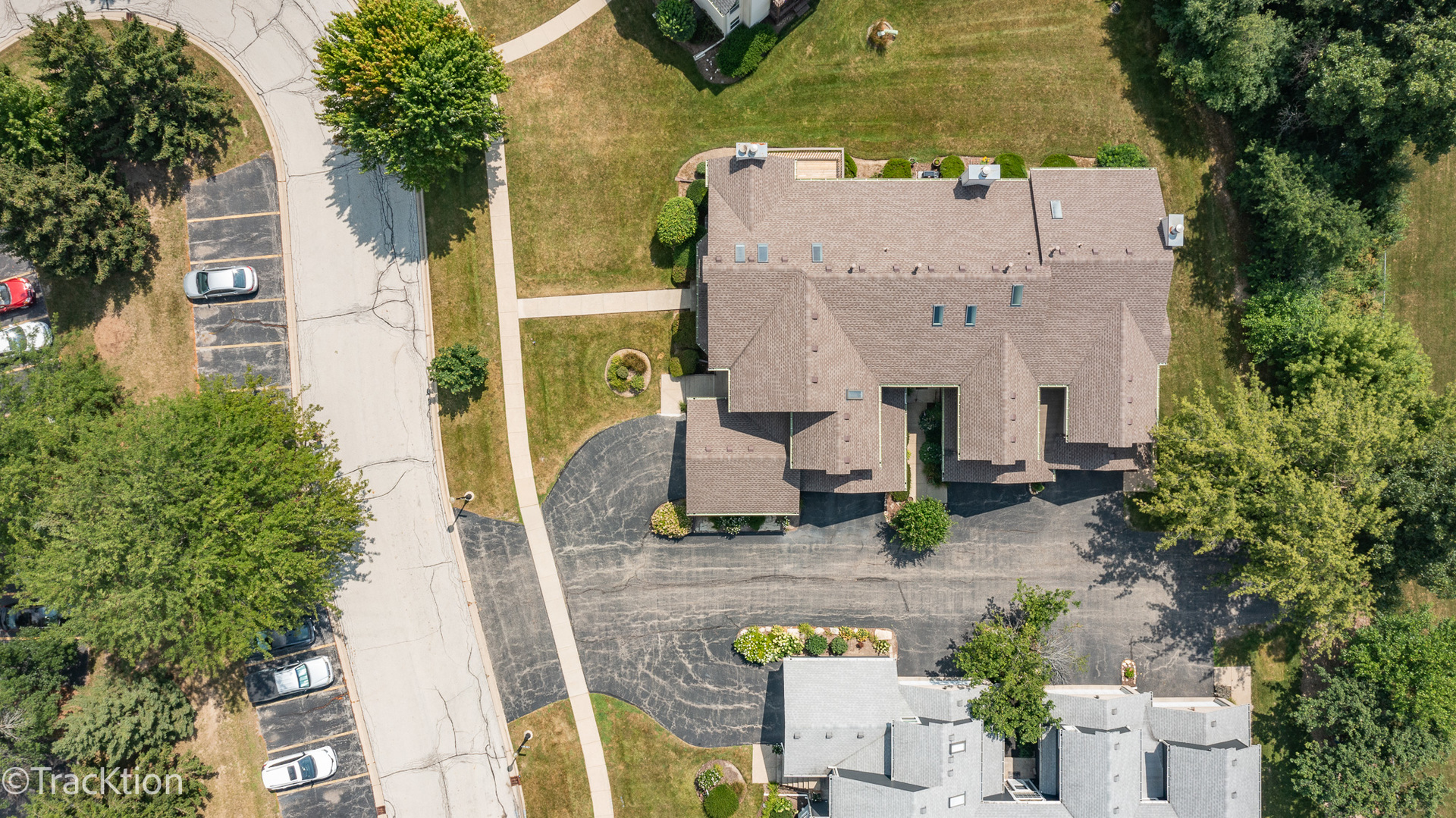 321 Kresswood Drive Unit: 6D