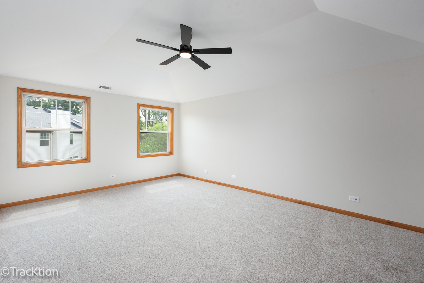 321 Kresswood Drive Unit: 6D