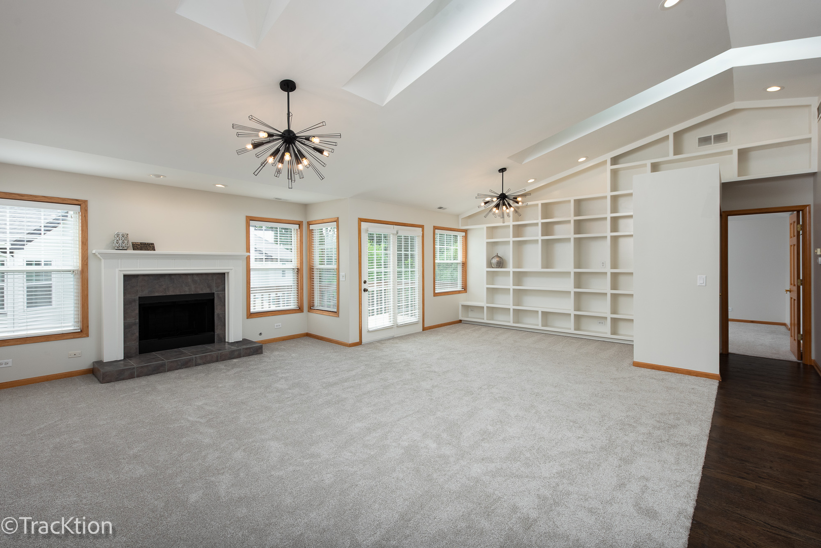 321 Kresswood Drive Unit: 6D
