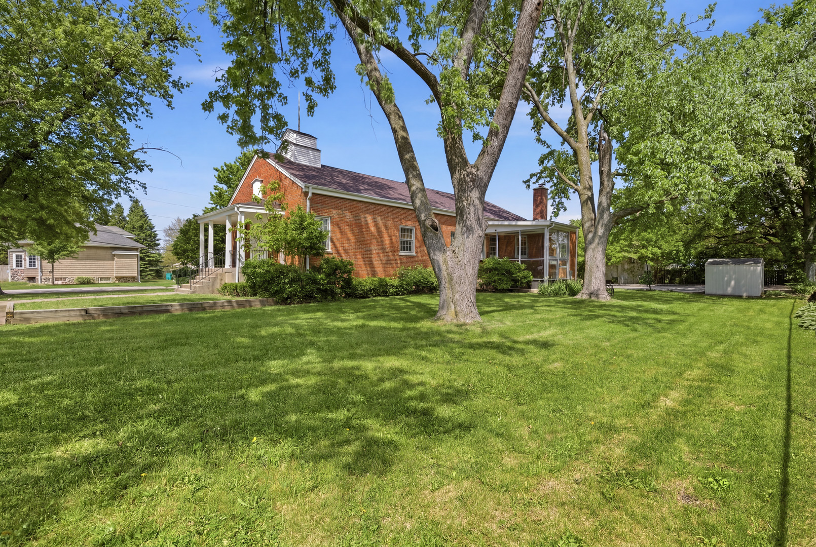 405 S Westmore-Meyers Avenue